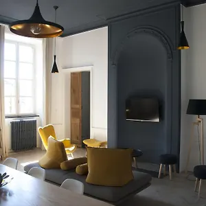 Du Fau De La Roque Appartement